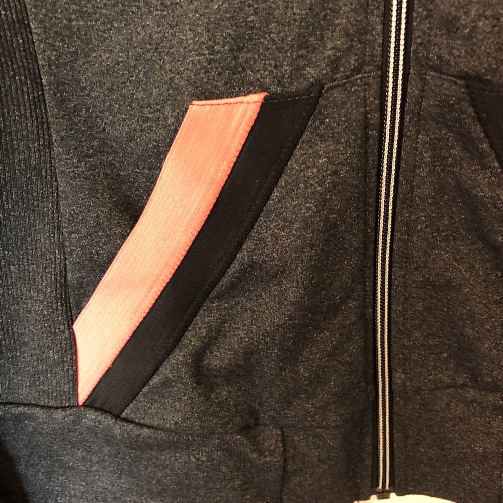 PrAna Yoga zip-up jacket with hand covers - Picture 2 of 6
